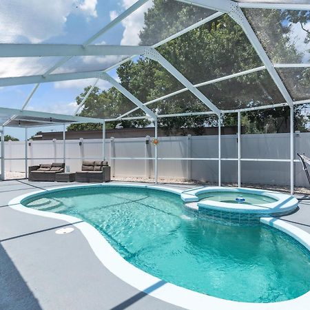 Stunning Modern Home In Tampa With Pool - Just 5 Minutes From Airport! 外观 照片