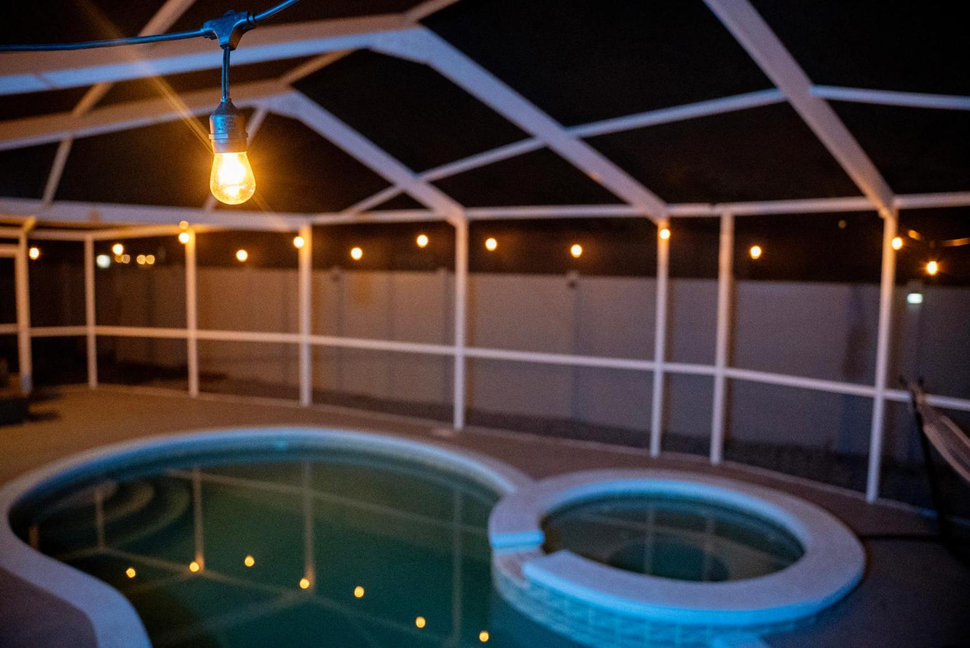 Stunning Modern Home In Tampa With Pool - Just 5 Minutes From Airport! 外观 照片
