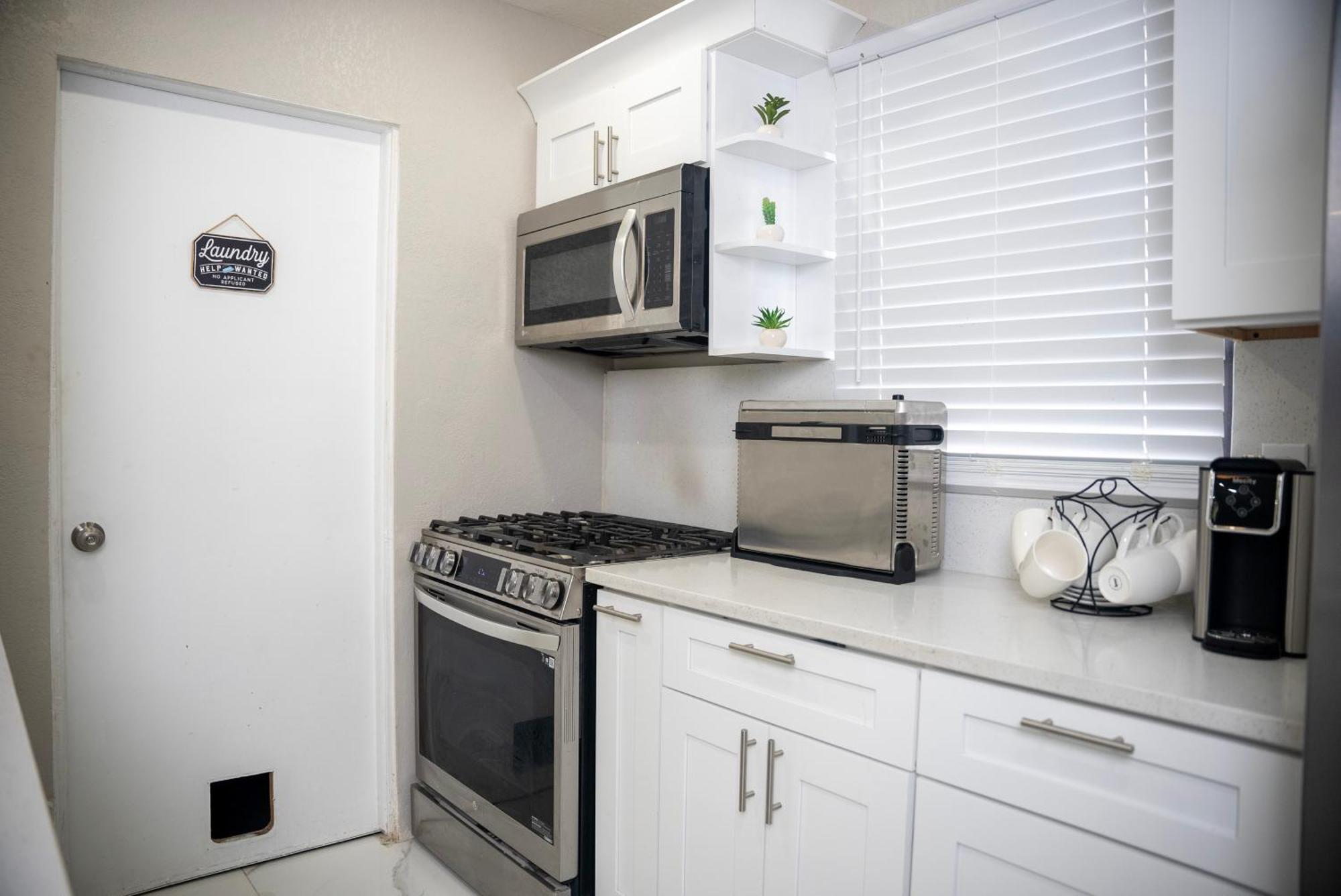 Stunning Modern Home In Tampa With Pool - Just 5 Minutes From Airport! 外观 照片