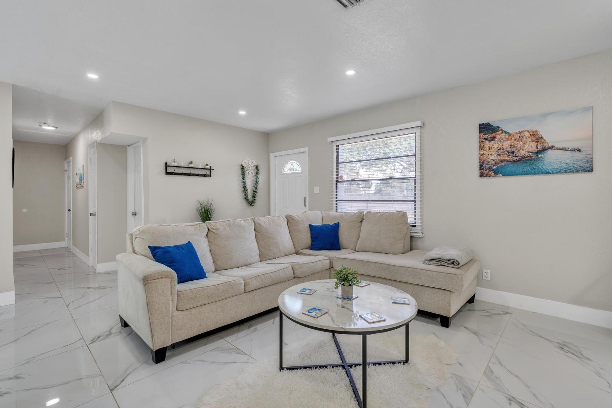 Stunning Modern Home In Tampa With Pool - Just 5 Minutes From Airport! 外观 照片